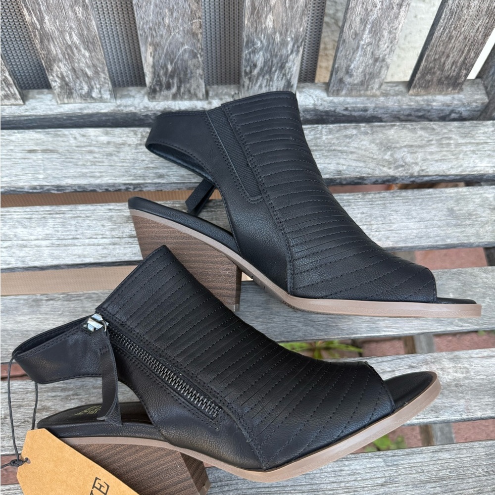 Black Peep-Toe Slingback Wedge Sandals size 8 new women’s
